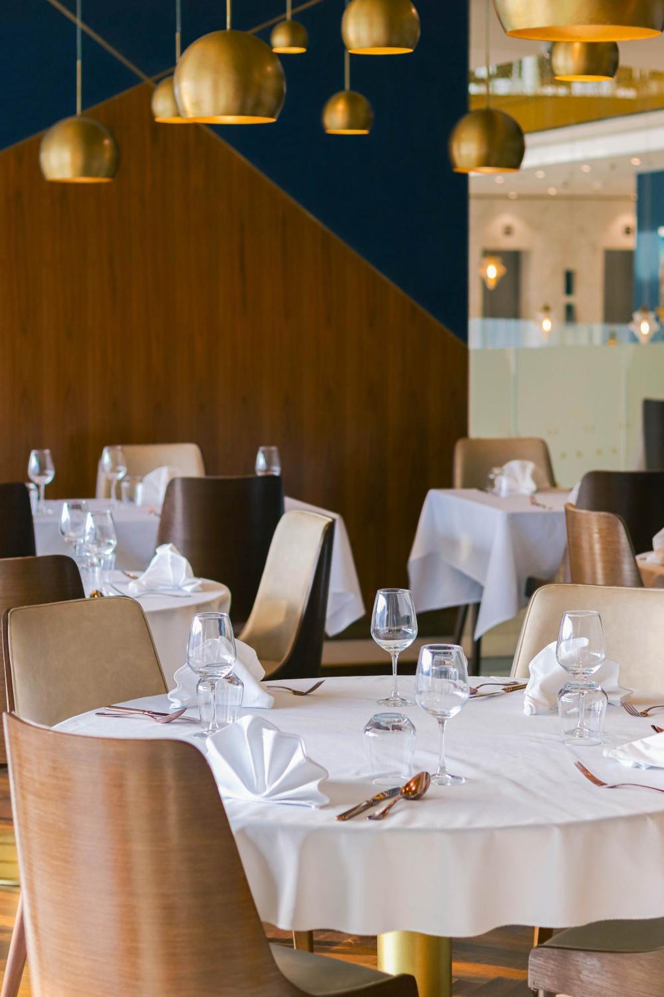 Swissotel Hotel 5*